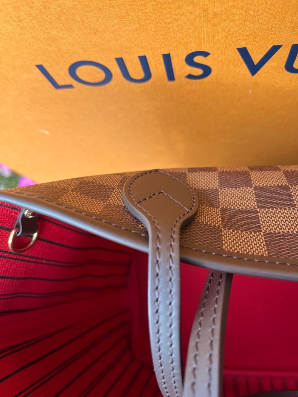 Louis Vuitton Neverfull MM in Damier Ebene - Picture 6 of 16